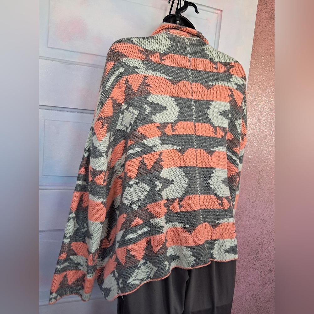 Blu Pepper Orange and Gray Geometric Cardigan - Picture 8 of 13